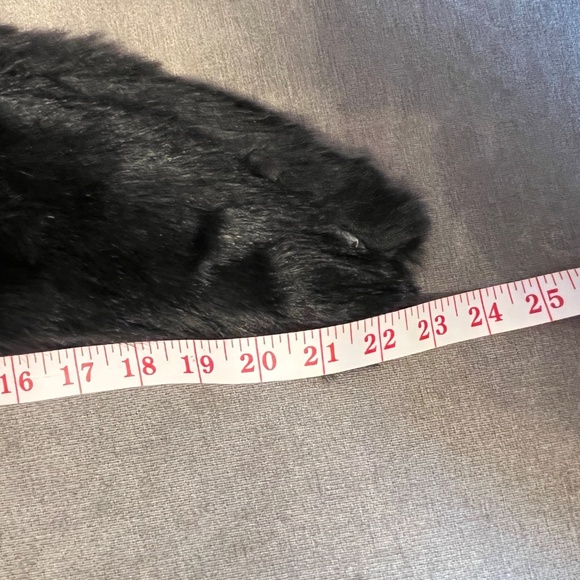 Desigual faux fur collar for coat, jacket, or cardigan. NWOT, in black. - Picture 10 of 11